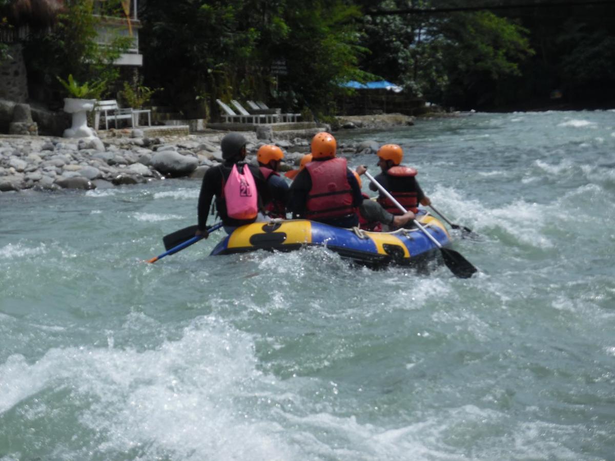 Ambow Homestay Jungle Trekking & Village Tour Букит Лаванг Екстериор снимка