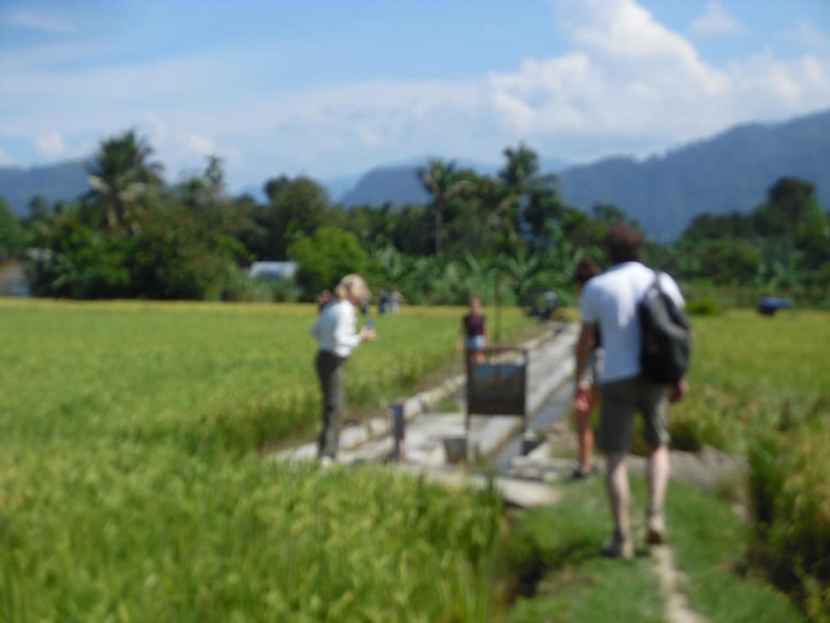 Ambow Homestay Jungle Trekking & Village Tour Букит Лаванг Екстериор снимка